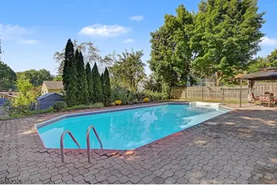 73 Centerton Dr, Parsippany, NJ 07054 - Photo 24