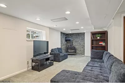 73 Centerton Dr, Parsippany, NJ 07054 - Photo 18