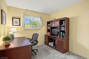 73 Centerton Dr, Parsippany, NJ 07054 - Photo 14