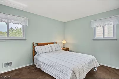 73 Centerton Dr, Parsippany, NJ 07054 - Photo 12