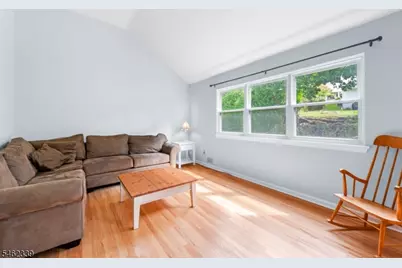 492 Herrick Dr, Rockaway Township, NJ 07801 - Photo 4
