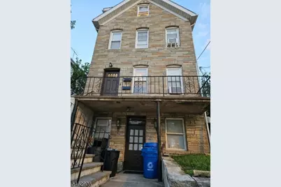 435 Washington St, Carlstadt, NJ 07072 - Photo 1