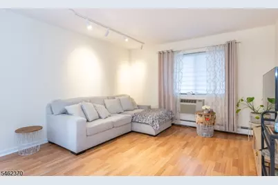 245 Anderson St #1A, Hackensack, NJ 07601 - Photo 2