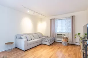 245 Anderson St, Hackensack, NJ 07601 - Photo 2
