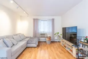 245 Anderson St, Hackensack, NJ 07601 - Photo 1