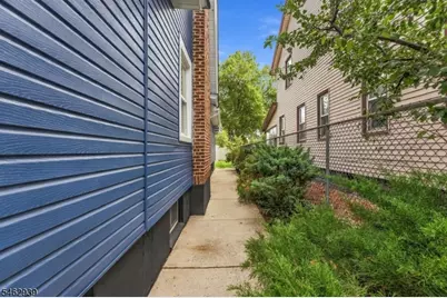 116 E Webster Ave, Roselle Park, NJ 07204 - Photo 4