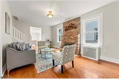 116 E Webster Ave, Roselle Park, NJ 07204 - Photo 8