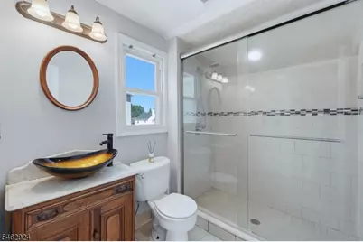 635 Robinson Ter, Union Township, NJ 07083 - Photo 10