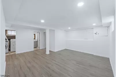 635 Robinson Ter, Union Township, NJ 07083 - Photo 16
