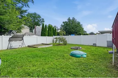635 Robinson Ter, Union Township, NJ 07083 - Photo 22