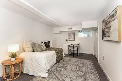 9 Garthwaite Ter, Maplewood, NJ 07040 - Photo 36
