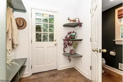 9 Garthwaite Ter, Maplewood, NJ 07040 - Photo 18
