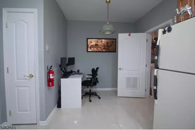 2202 Avery Ct, Franklin Township, NJ 08873 - Photo 10
