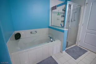 2202 Avery Ct, Franklin Township, NJ 08873 - Photo 20