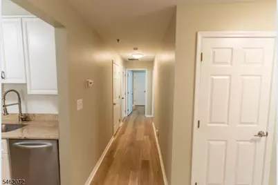 207 Cambridge Ct, Clifton, NJ 07014 - Photo 20