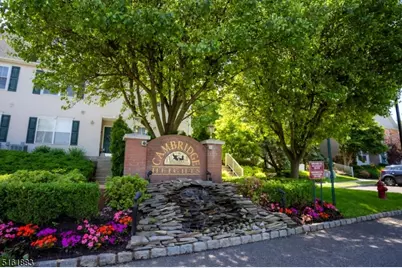 207 Cambridge Ct, Clifton, NJ 07014 - Photo 2