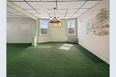 411 Hazel St, Clifton, NJ 07011 - Photo 30
