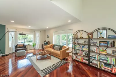 149 Clarken Dr, West Orange Township, NJ 07052 - Photo 6
