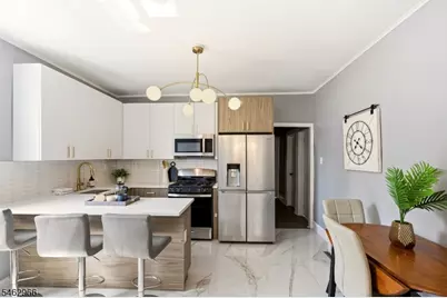 407 Chadwick Ave, Newark, NJ 07112 - Photo 8