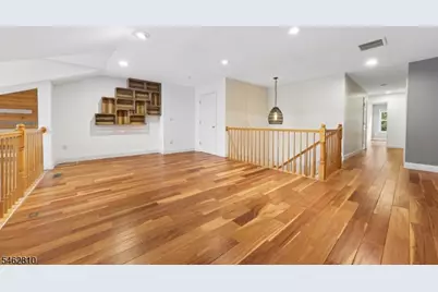 135 Riverwalk Way #135, Clifton, NJ 07014 - Photo 8