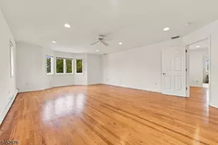 16 Sunset Dr, Nutley, NJ 07110 - Photo 12