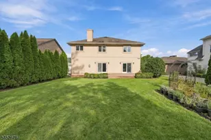 16 Sunset Dr, Nutley, NJ 07110 - Photo 20