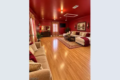 34 Roosevelt St, New Brunswick, NJ 08901 - Photo 12