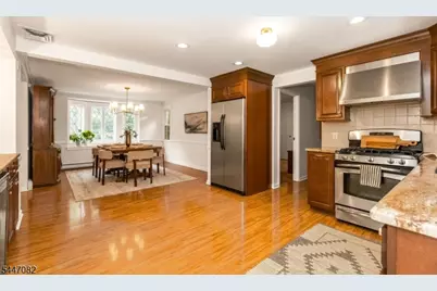 157 Laurel Ave, Livingston, NJ 07039 - Photo 12