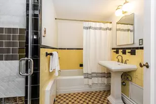 157 Laurel Ave, Livingston, NJ 07039 - Photo 26