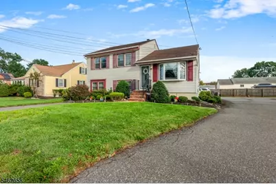 304 Maple Ave, South Plainfield, NJ 07080 - Photo 2