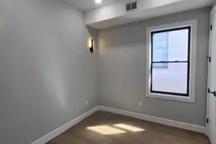 101 Thorne St, Jersey City, NJ 07307 - Photo 8