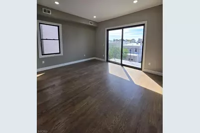 101 Thorne St #2, Jersey City, NJ 07307 - Photo 12