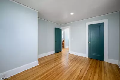 160 Clairmont Ter, Orange, NJ 07050 - Photo 16