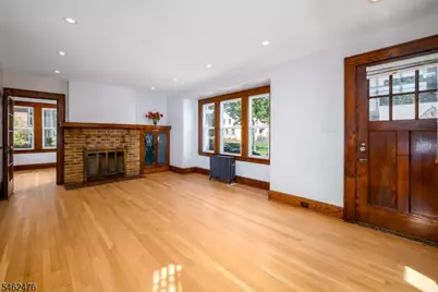 160 Clairmont Ter, Orange, NJ 07050 - Photo 2