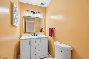 33 Aycrigg Ave, Passaic, NJ 07055 - Photo 20