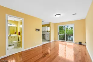 33 Aycrigg Ave, Passaic, NJ 07055 - Photo 28