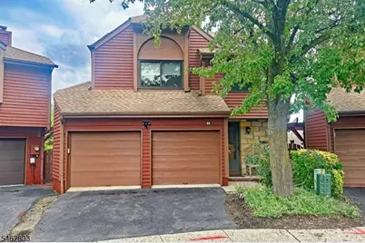 44 Hickory Hill Ct, Rockaway Township, NJ 07866 - Photo 2