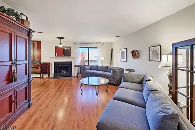 44 Hickory Hill Ct, Rockaway Township, NJ 07866 - Photo 4