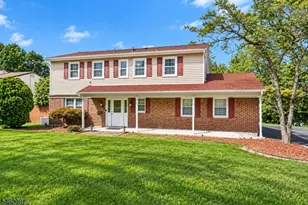 24 Fleetwood Dr, Rockaway Township, NJ 07866 - Photo 1