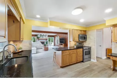 24 Fleetwood Dr, Rockaway Township, NJ 07866 - Photo 8