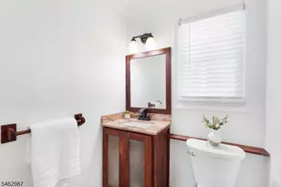 24 Fleetwood Dr, Rockaway Township, NJ 07866 - Photo 14