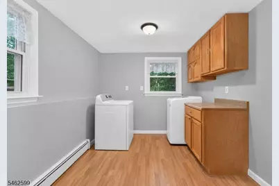 8 Molly Bee Rd, Raritan Township, NJ 08822 - Photo 14