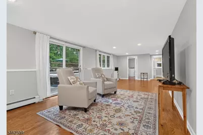 8 Molly Bee Rd, Raritan Township, NJ 08822 - Photo 20