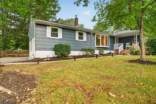 8 Molly Bee Rd, Raritan Township, NJ 08822 - Photo 1