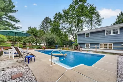8 Molly Bee Rd, Raritan Township, NJ 08822 - Photo 32