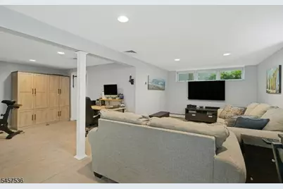 33 Douglas Dr, Montville Township, NJ 07082 - Photo 22