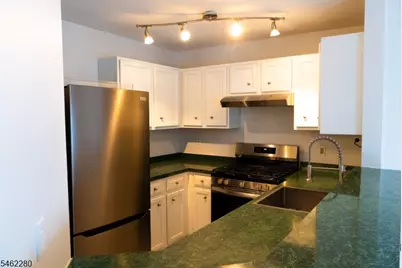 911 Hawley Ct, Denville, NJ 07834 - Photo 8