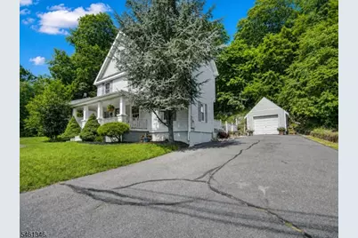 18 Mountain Rd, Roxbury Township, NJ 07852 - Photo 2