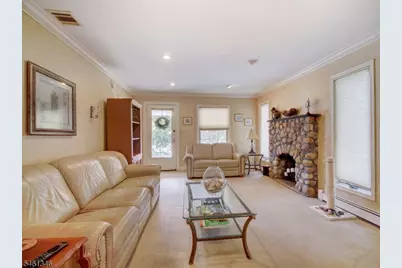 18 Mountain Rd, Roxbury Township, NJ 07852 - Photo 6
