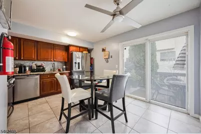306 Arsdale Ter, Union Township, NJ 07083 - Photo 4